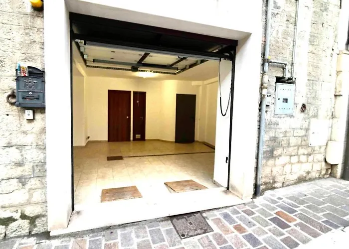 Ch Suite & Privateparking - Corso 18 Agosto - Apartment