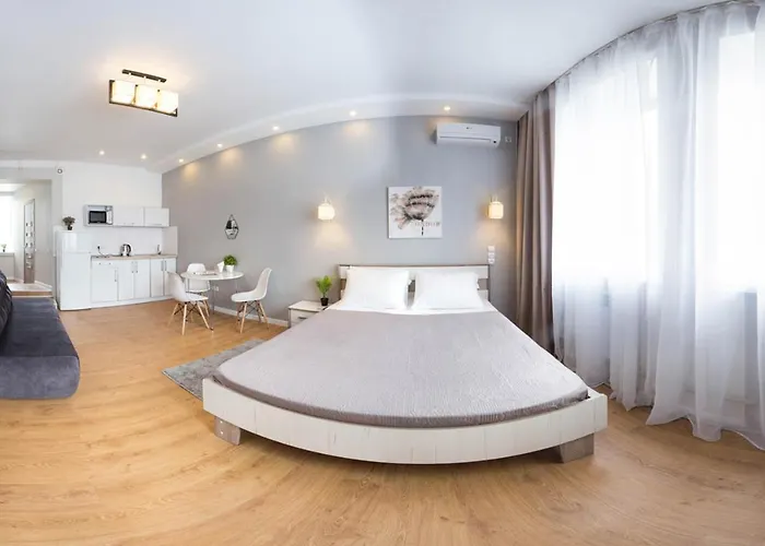 Modern Studio Beside Metro Yaroslava Mudroho, Universytet - Chernyshevska Str 95-7