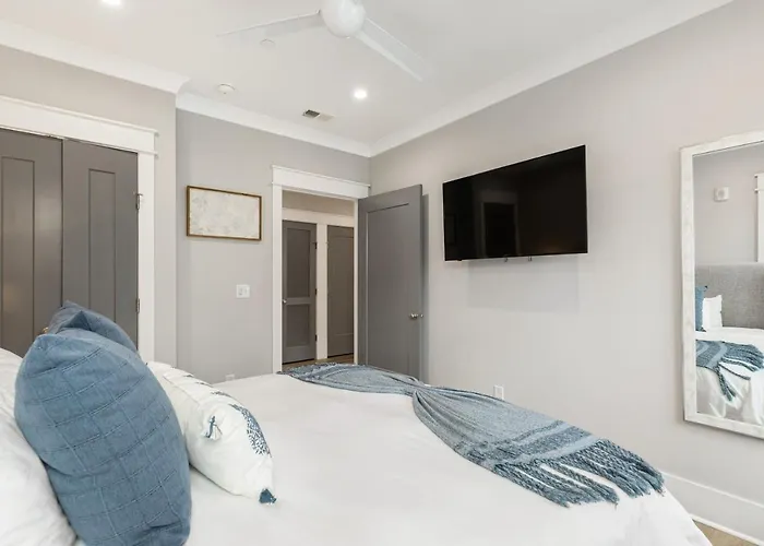 124-302 - The Azalea Suite At The Palmetto