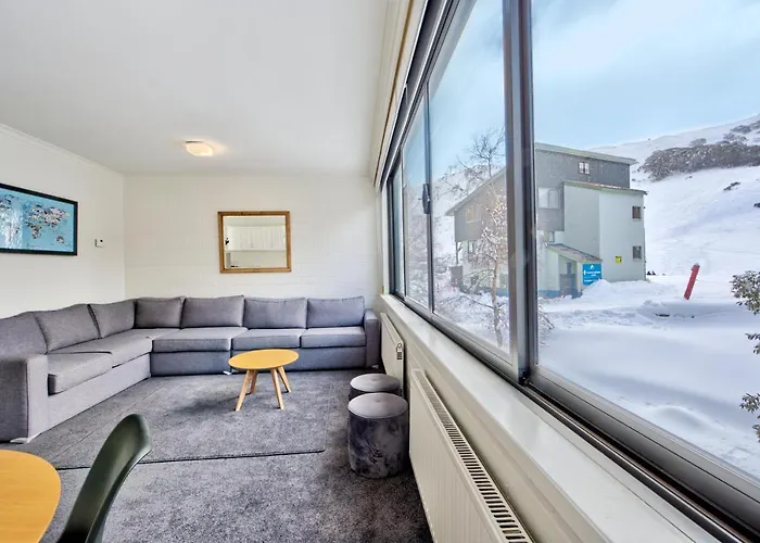 Snow Ski Apartments 12