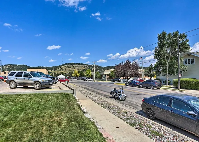 Walk To Main St: Sturgis Apt W/ Grill!