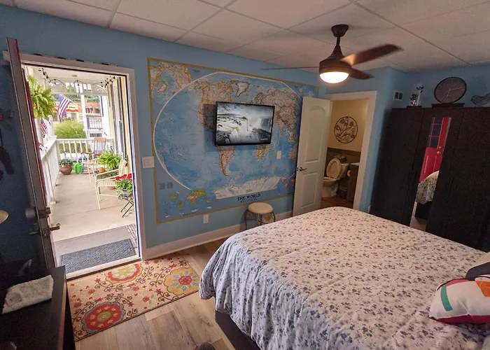 The Estate Studio In Downtown Milford