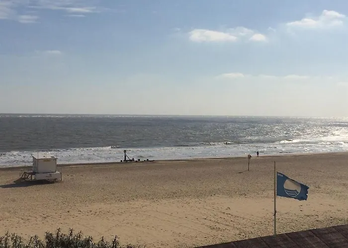 Moray Beachside Apartments