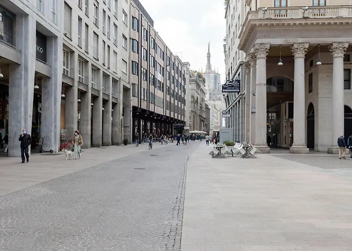 Milan Retreats Duomo