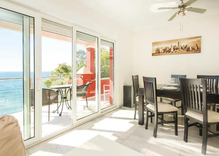 2 Bedroom Cozy Apartment In Estepona