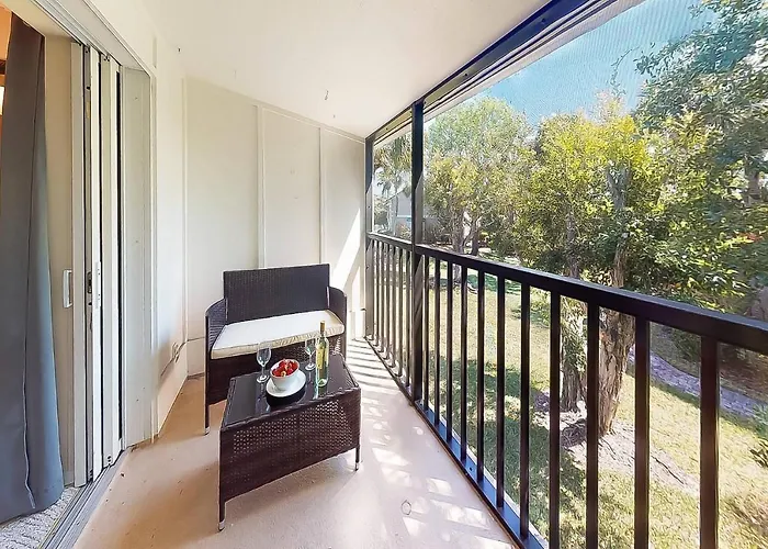 Pets Allowed Hotel White Sands Near The Beach