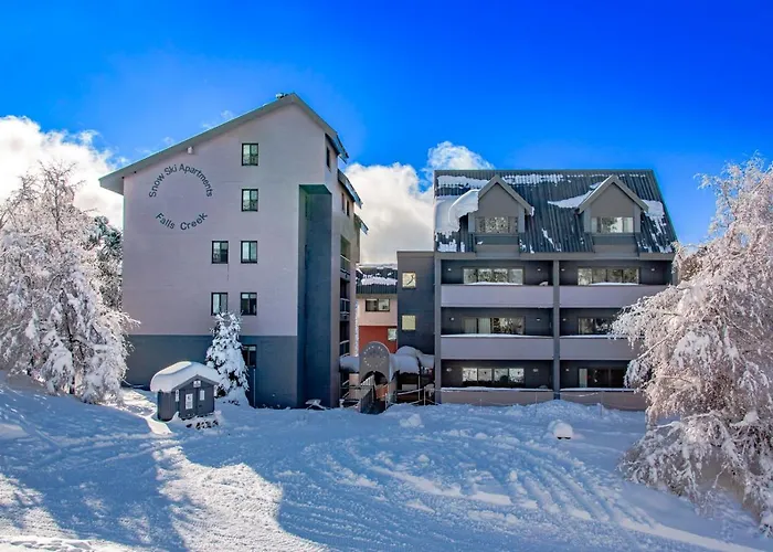 Snow Ski Apartments 06