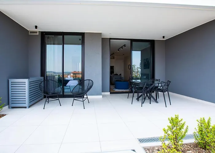 Ellipse Waterfall Executive Apartments
