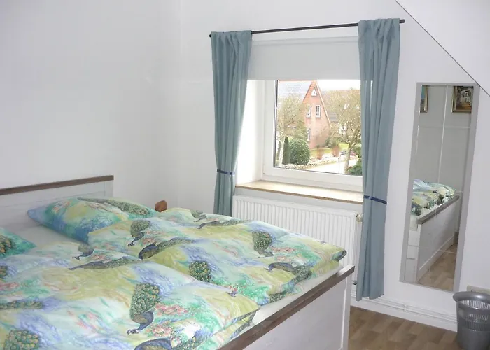 Ferienwohung Hanl - Schoene Fewo Mit 2 Schlafzimmern Mit Tv, Garten Und Grossem Badezimmer