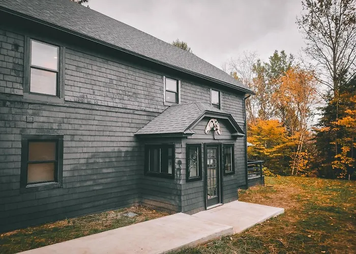 Black Pearl Unit 2 - Lake Placid, Mirror Lake
