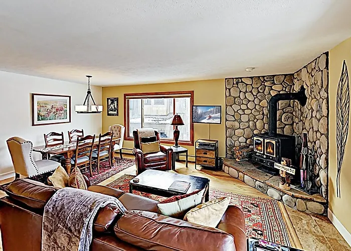 Quaint Mountain Condo