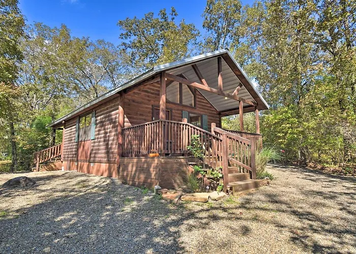 Broken Bow Hideaway W/ Hot Tub & Fire Pit!