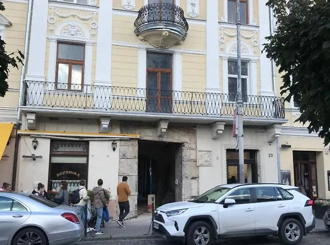 Center Lviv Avenue 23