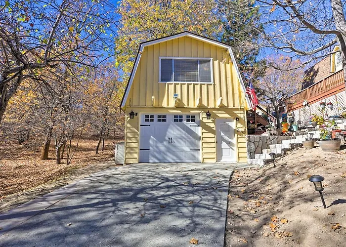 Lake Arrowhead Studio Near Hiking W/ Hot Tub