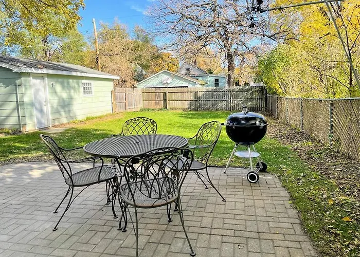 *King Bed/3Bds House Near Naval Base & 6Flags*