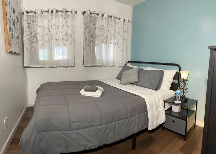 *King Bed/3Bds House Near Naval Base & 6Flags*