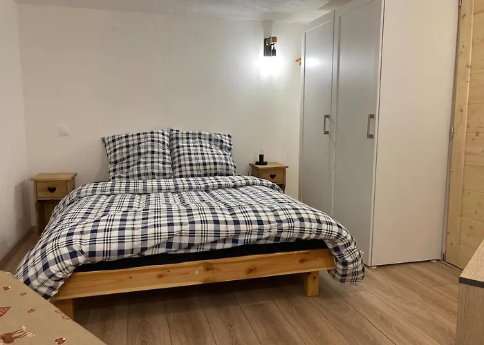 Myhome - Genepis 36 - Super T4 8 Pax Skis Aux Pieds - Val Claret