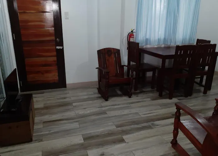 Sienna'S Flat And Transient House