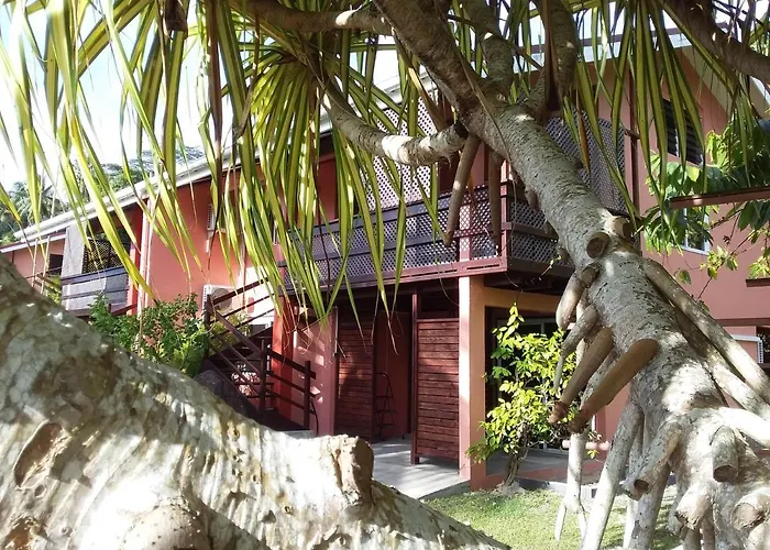 Holiday'S Lodge