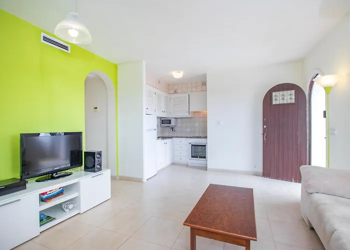 Cheap & Chic Apartamento En Son Bou De 3 Dormitorios