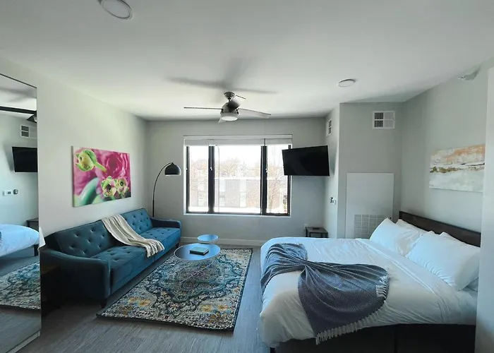 Sleepover Studio Apartments Des Moines