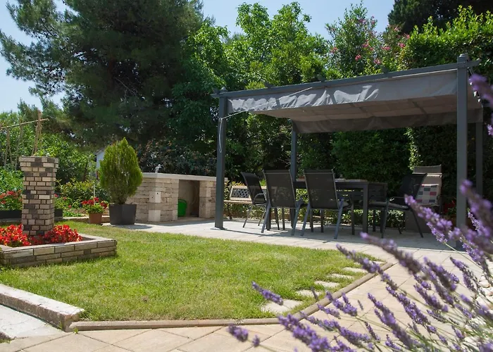 Apartmani Nena I Branko