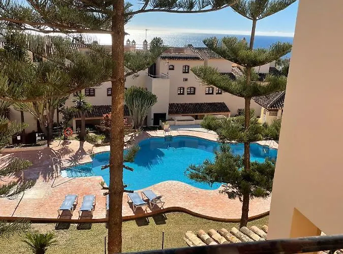 Apartamentos El Toro