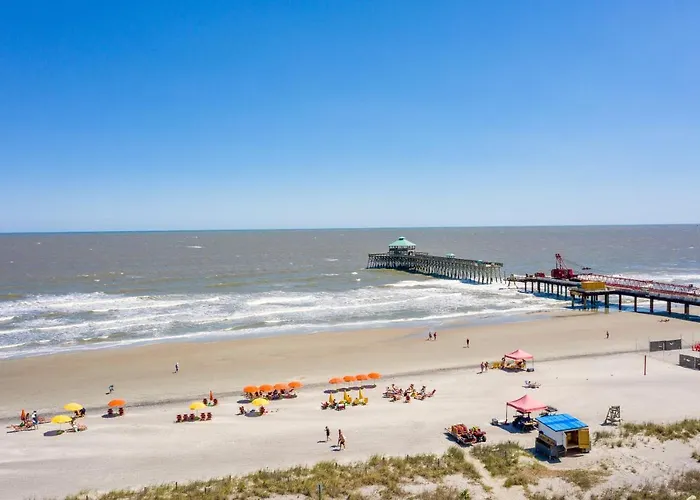 Salty Shack Unit A Dog Friendly Home Across From The Beach - Central Location