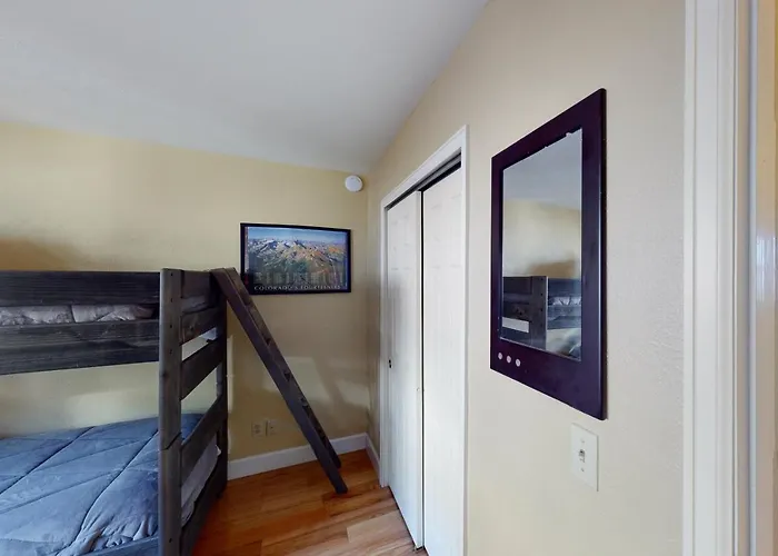 Quaint Mountain Condo