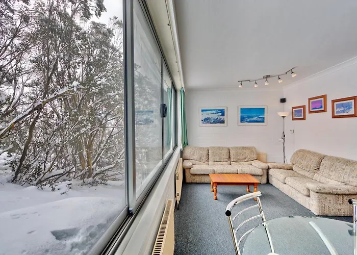 Snow Ski Apartments 05