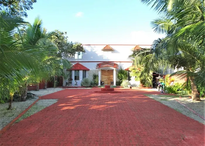 Guests house Villa Oasis Cancun Airport