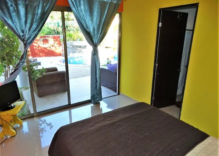 Guests house Villa Oasis Cancun Airport
