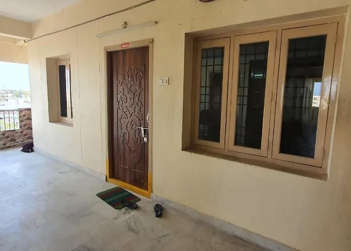 Tg Towers Service Apartments Homestay