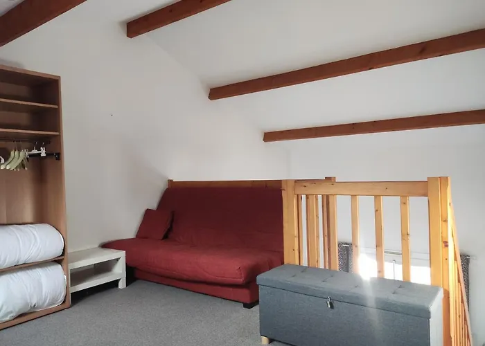 Appartement Au Calme Avec Piscine Et Parking Dans Residence Securisee