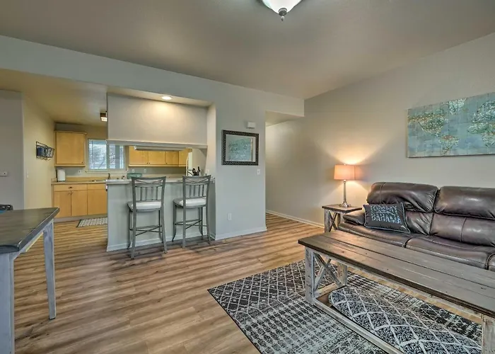Central Apt: Private Fireplace & Patio Access