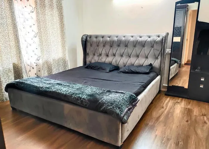 305 Home Stay