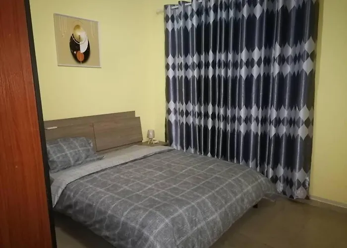 Cheerful 2-Bedroom Apartment With Free Parking