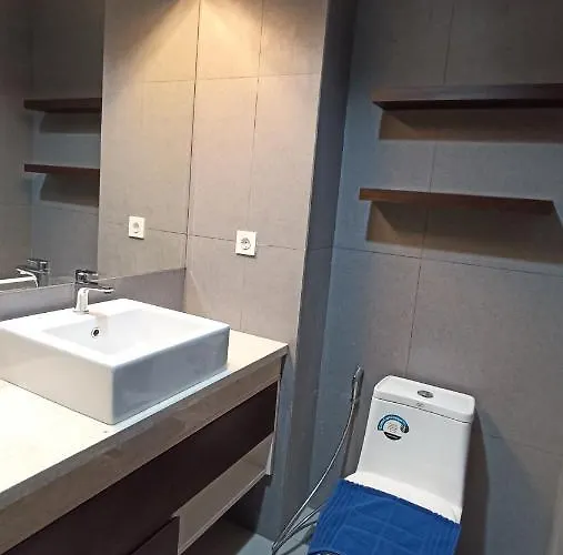 Ruby Apartment #7
