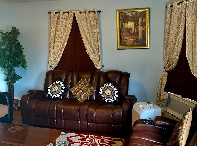 2Br-Free Parking, Near Gillette & Providence-I-95