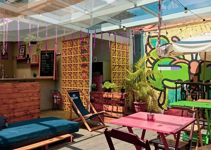 HBB Hostel Brasil- Vila Madalena - São Paulo-SP - Próximo a Beco do Batman, Paulista, Allianz Parque, Morumbi, Acesso 24hs