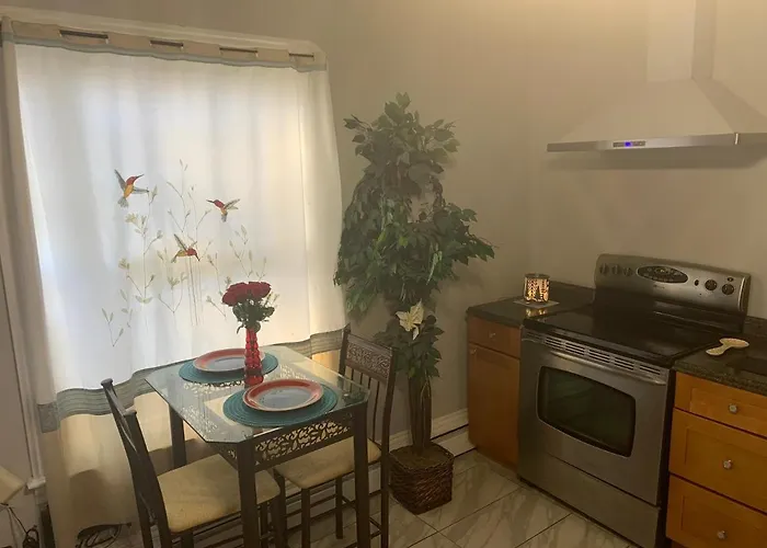 2Br-Free Parking, Near Gillette & Providence-I-95
