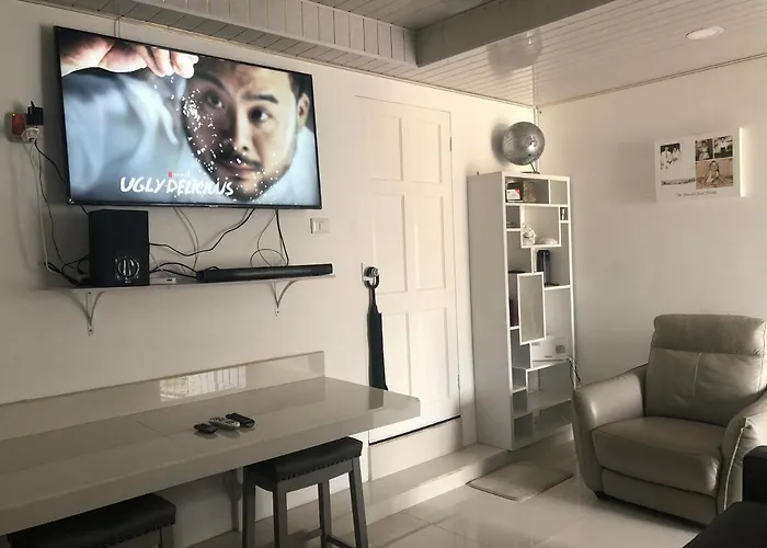 Jeanoel Chateau Cozy 2Beds 1Bath Apartment