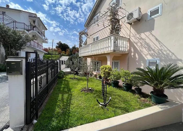 Venice Apartments