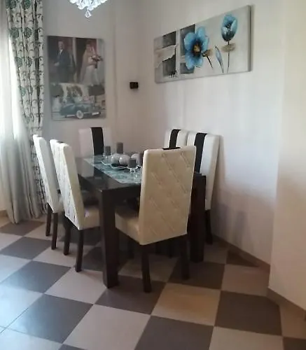 Apartamento Reformado Y Luminoso En Aguilar De La Frontera