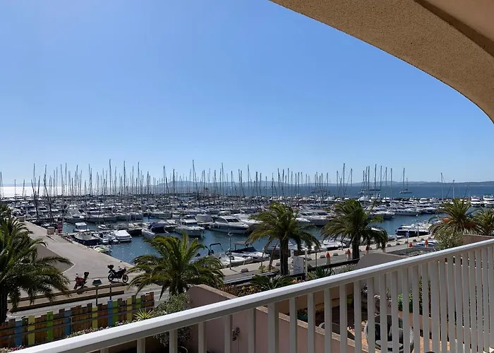 Vue Sur Les Iles D'Or