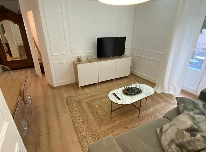 Lovely Spacious Large Patio Heart Of Monaco