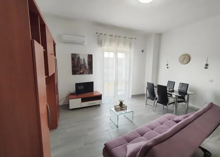 The Friend'S House I