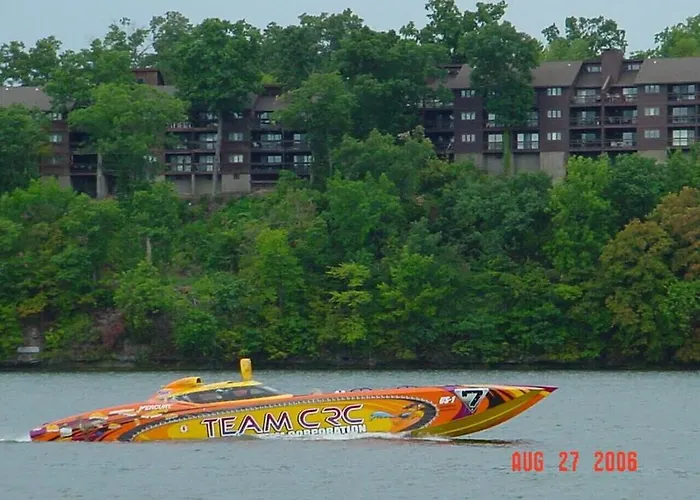 Loft , Boat Dock, 2 Bedrooms , Pet Friendly