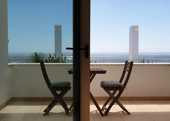 Sesimbra California Beach Apartment