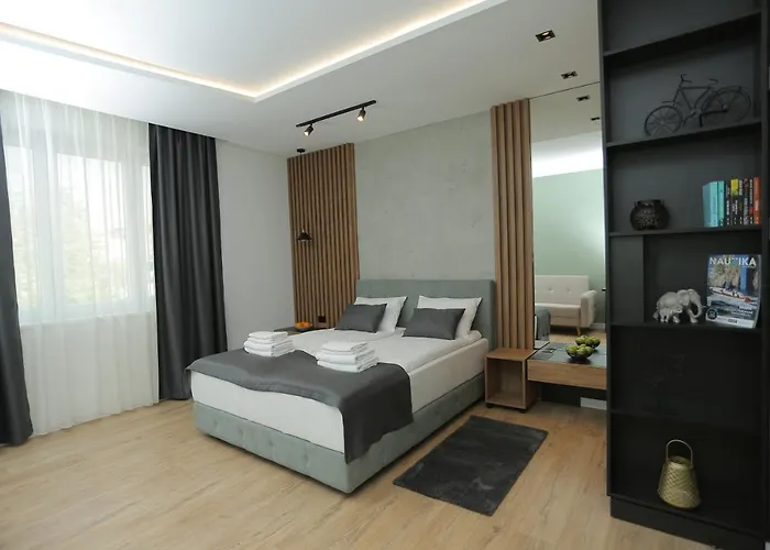 Bonanza Apartments